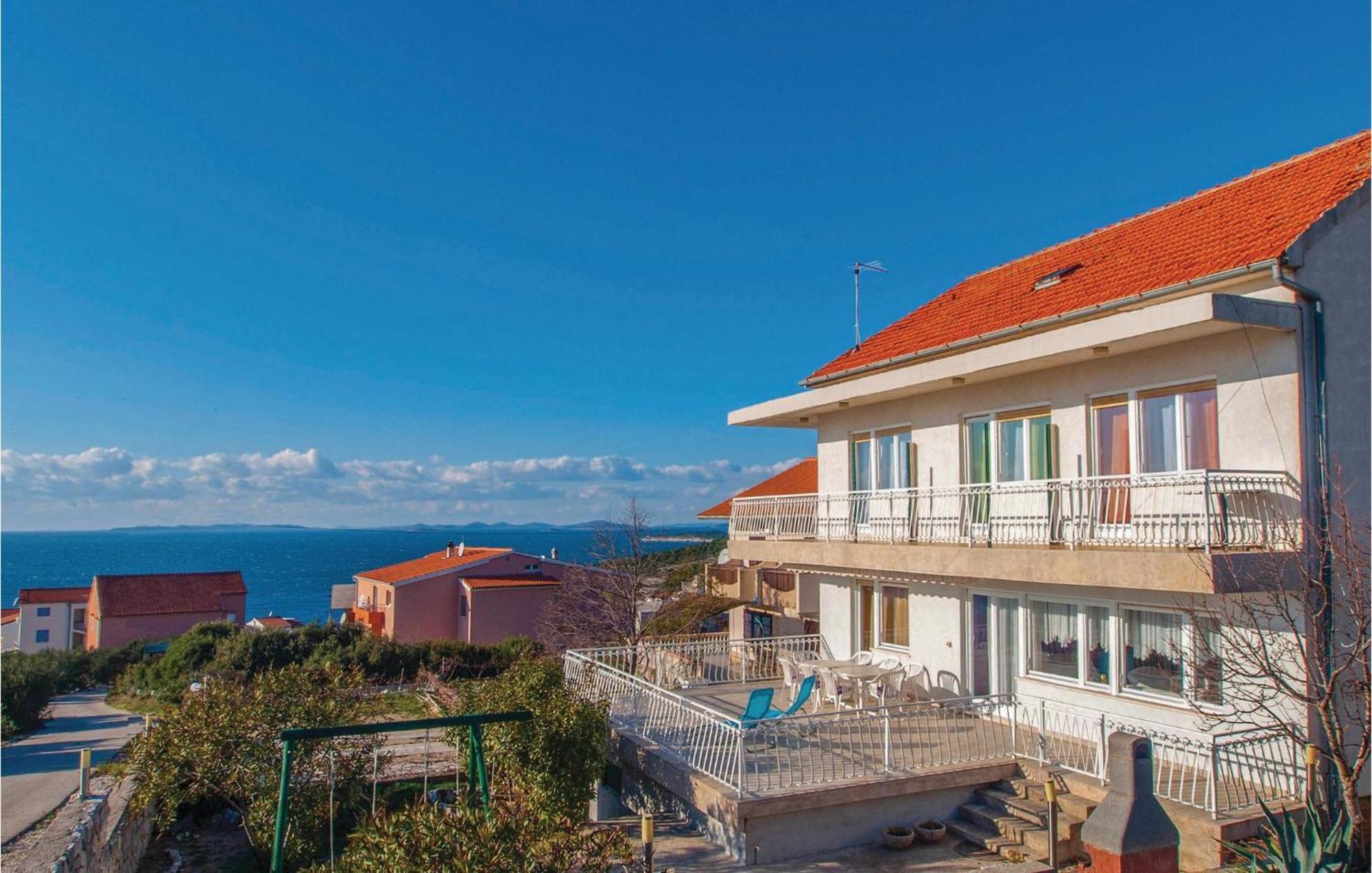 Cozy Home In Dolac With Kitchen Primošten Exteriér fotografie